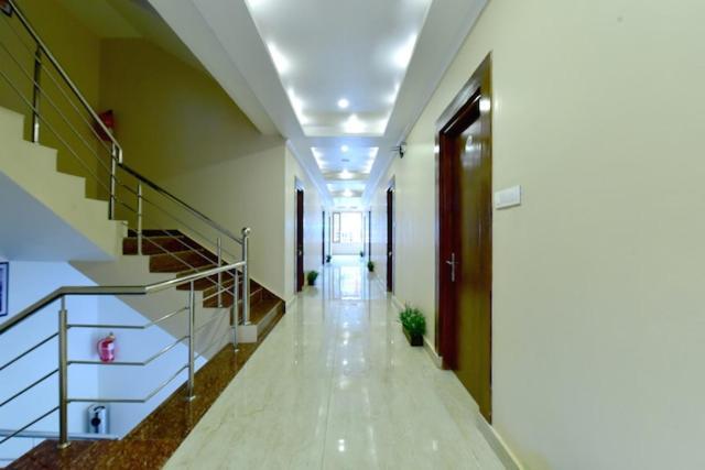 Hotel Bodh International Manāli Buitenkant foto