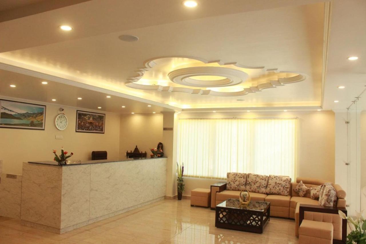 Hotel Bodh International Manāli Buitenkant foto